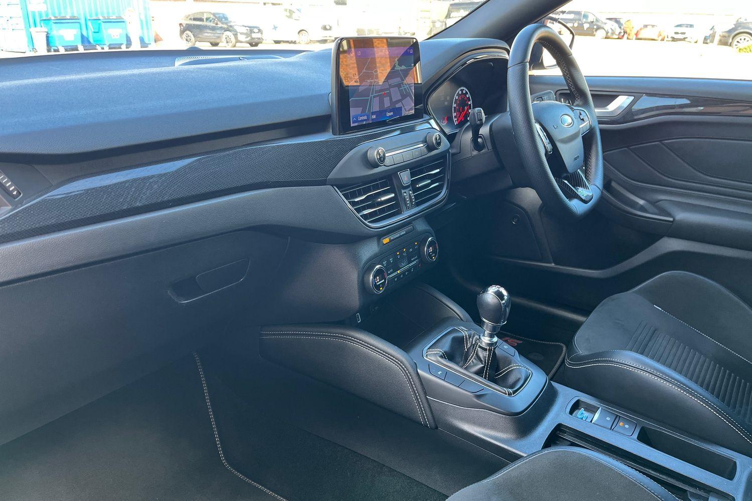 Ford Focus Photo 17