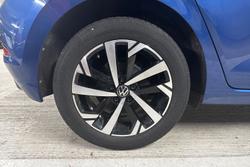 VOLKSWAGEN Polo Photo 5