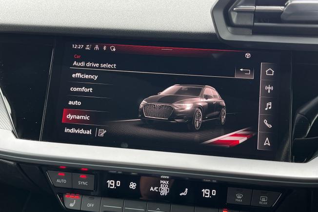 AUDI S3 Photo 40