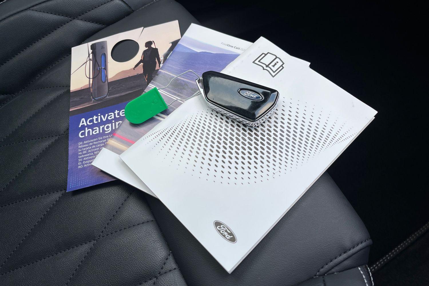 Ford Explorer Photo 21