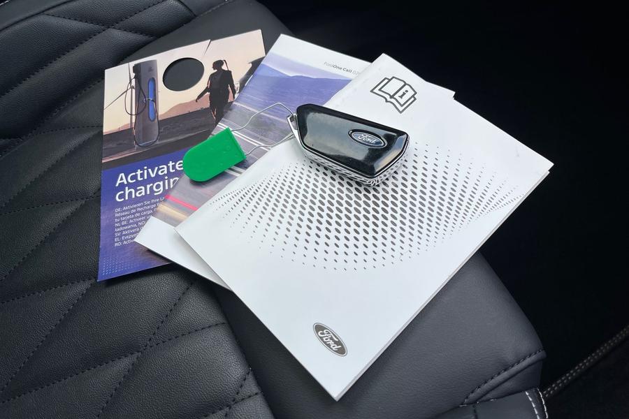 Ford Explorer Photo autoimg-f92b50c099588ae97cb591d9e4bf9610ea4c14d3.jpg