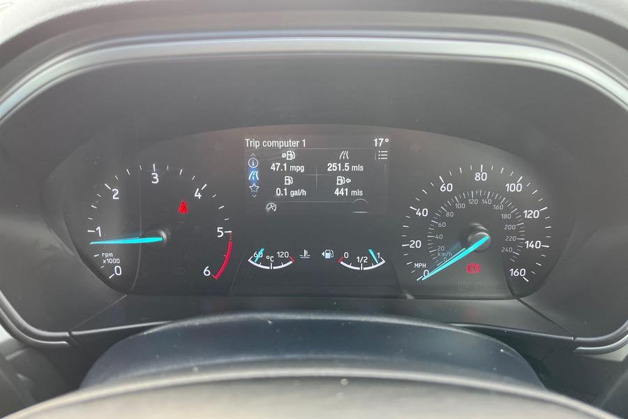 Ford FOCUS Photo autoimg-f92e927eef58af6edb596f05a36923186a5fe544.jpg