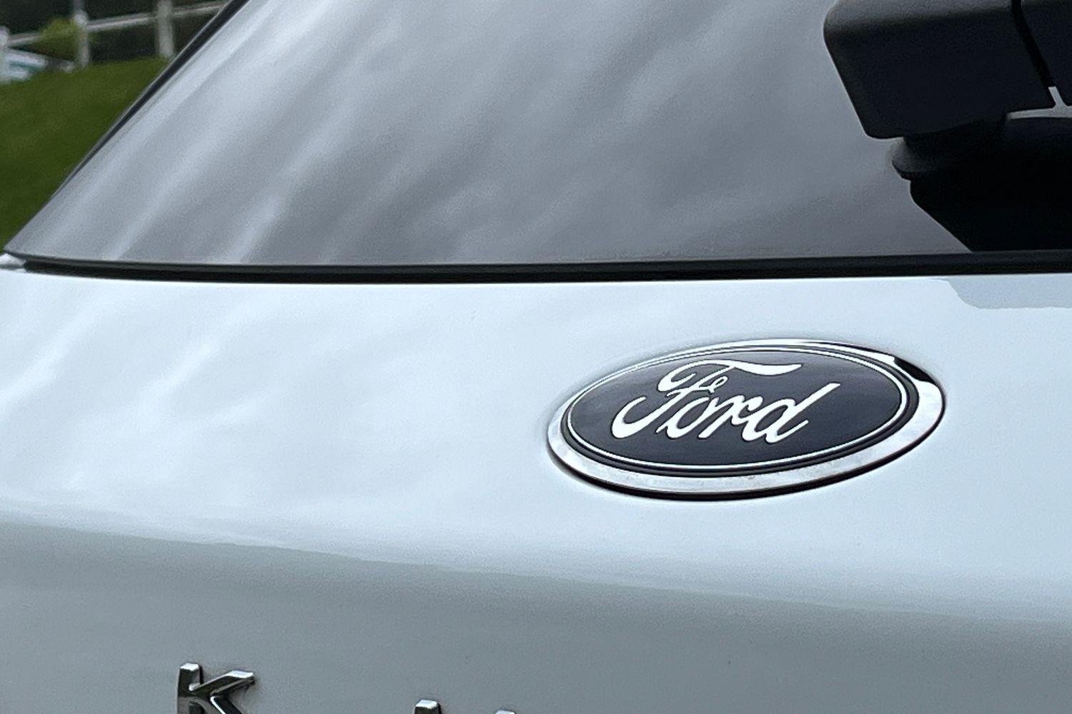 Ford KUGA Photo 39