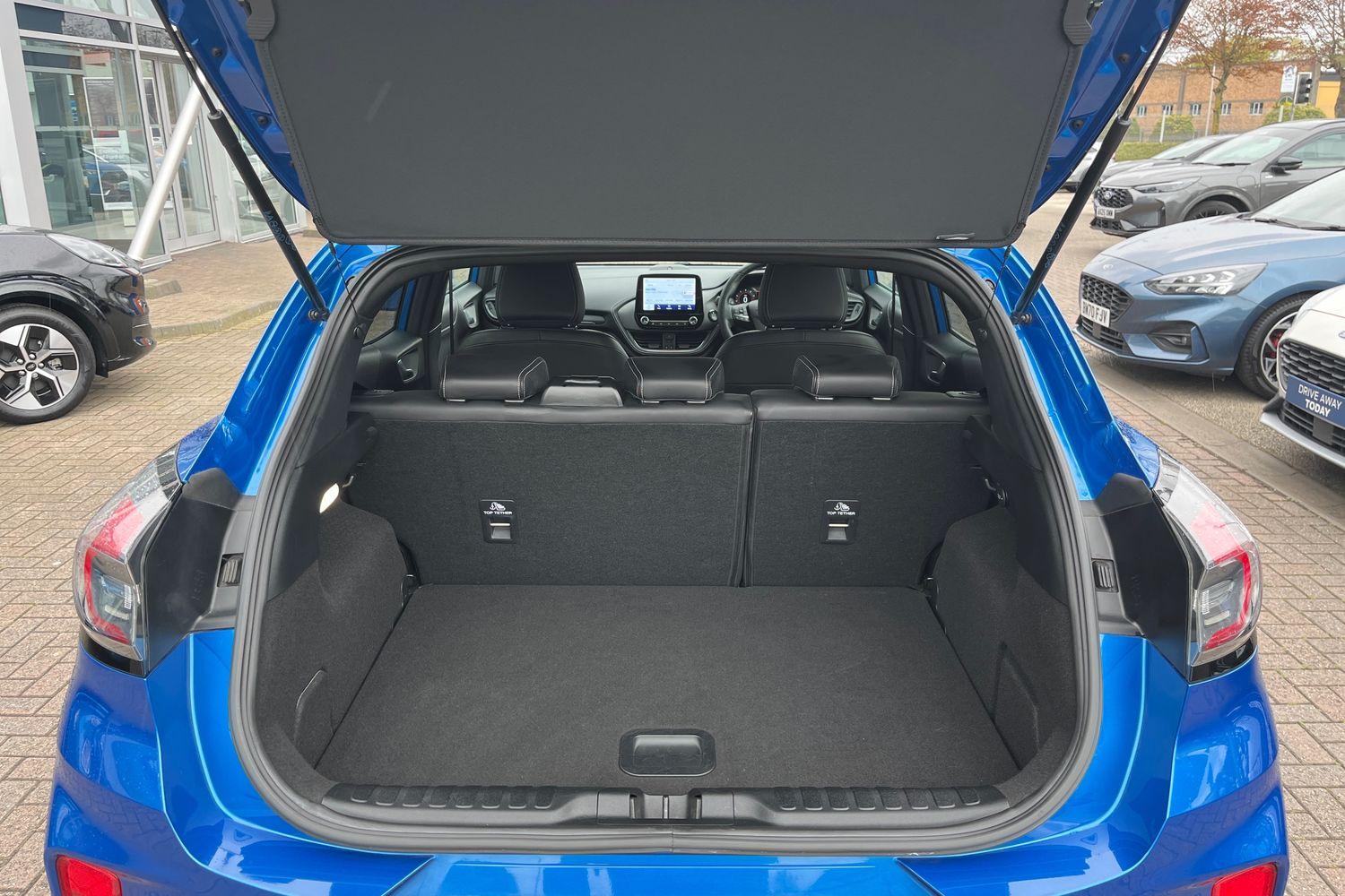 Ford PUMA Photo 20
