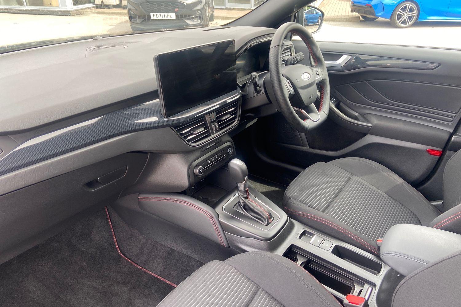 Ford FOCUS Photo 17