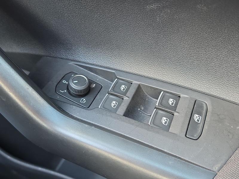 Used Volkswagen Polo PF24HGO 26