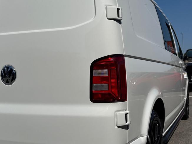 VOLKSWAGEN Transporter Photo 18