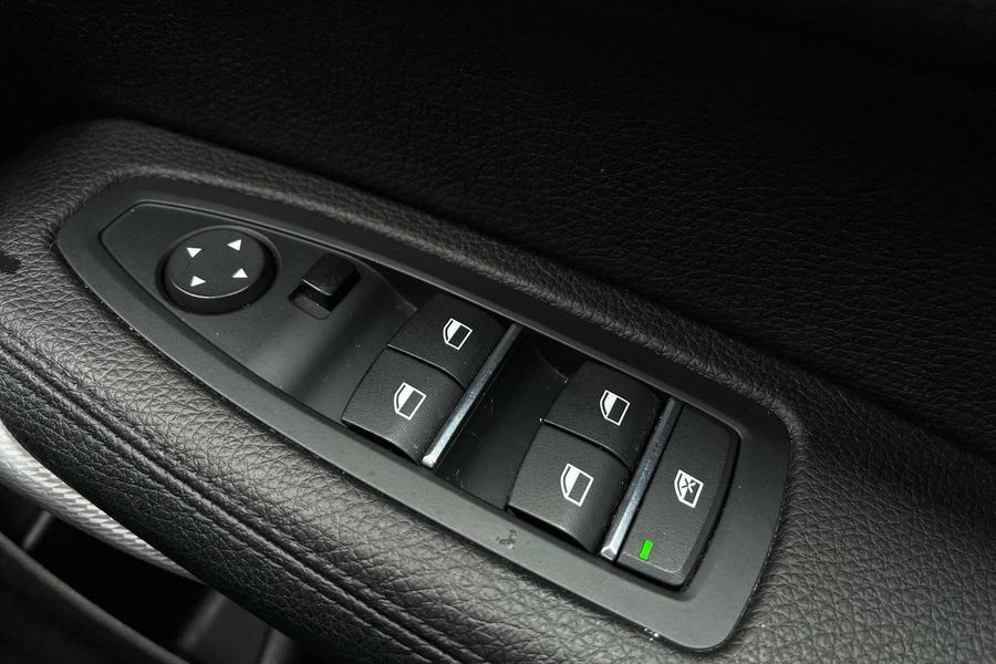 BMW 1 Series Photo autoimg-f94222d623a1ef0ac7e05efa8c6400257039d008.jpg