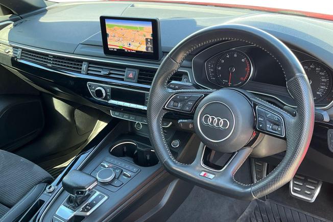AUDI A4 Photo 6