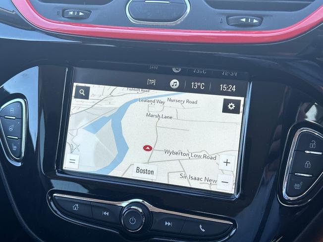VAUXHALL Corsa Photo 14