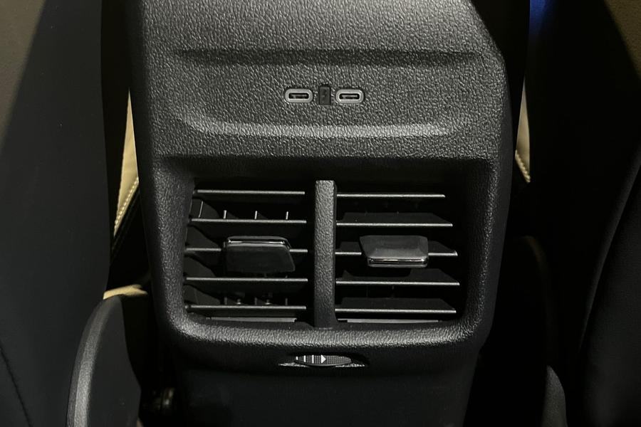 Ford CAPRI Photo autoimg-f94982aa3120c3051df52772dd86e30661d4ed4e.jpg