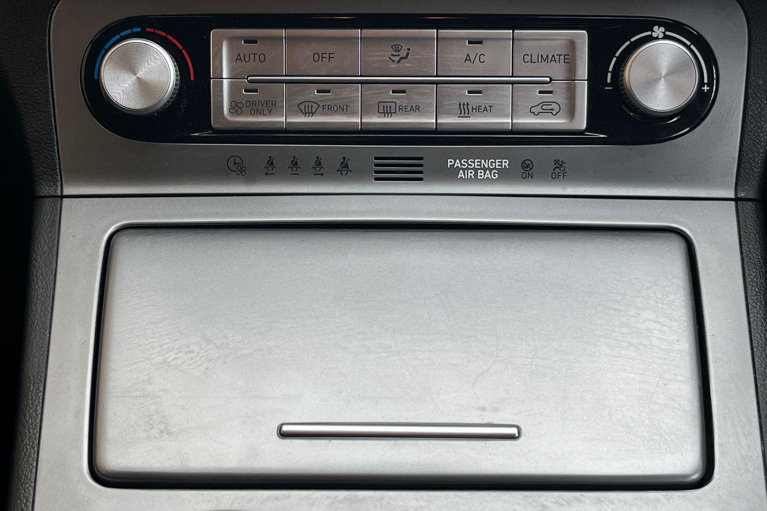 Hyundai KONA Photo 26
