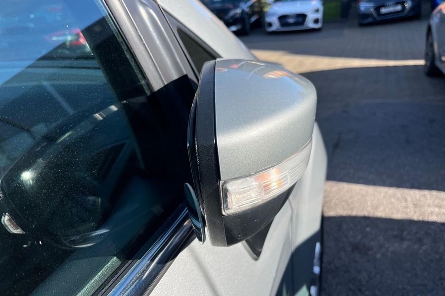 Ford ECOSPORT Photo autoimg-f94ae63b1b6e63bea211bad3e6d2c9f68dcf47b5.jpg