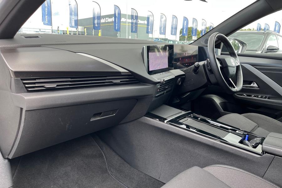Vauxhall Astra Photo autoimg-f94daf29a08b2a83722903184693ecef3a1170b7.jpg