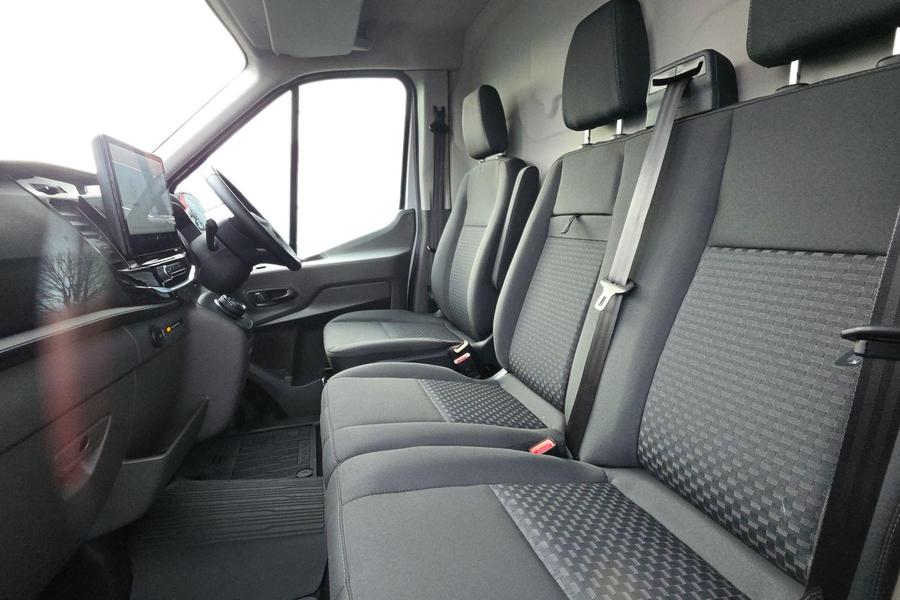Ford E-TRANSIT Photo autoimg-f951950397473df48c196282abc7b104be1841d1.jpg