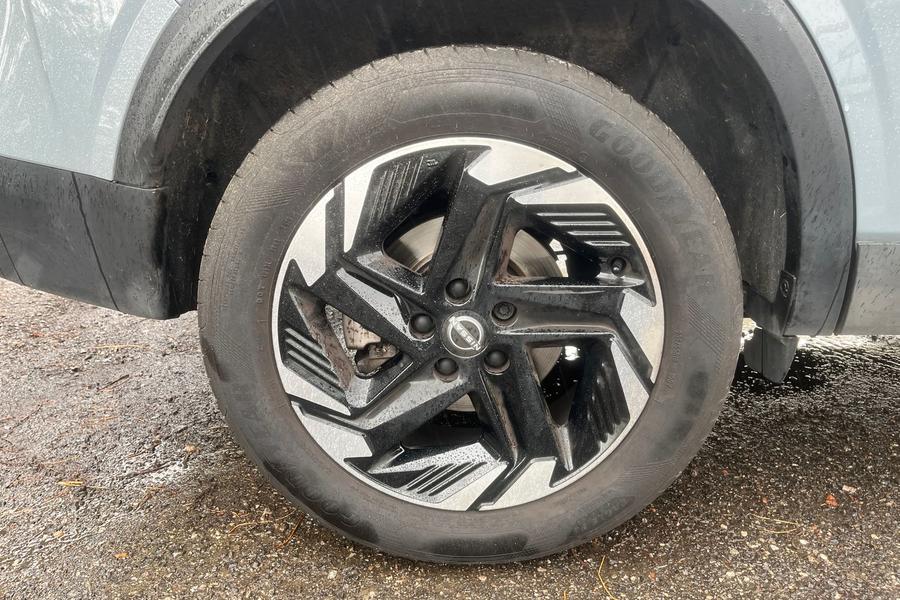 Nissan QASHQAI Photo autoimg-f952621fc9e4f3d3061b43adf81c4b4f03ff50e4.jpg