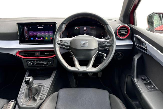 SEAT Ibiza Photo 11