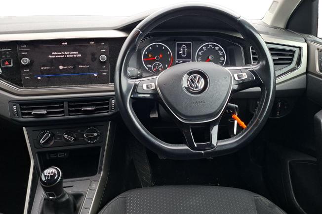 VOLKSWAGEN Polo Photo 11