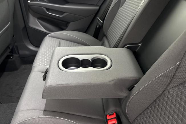 VOLKSWAGEN T-Roc Photo 29