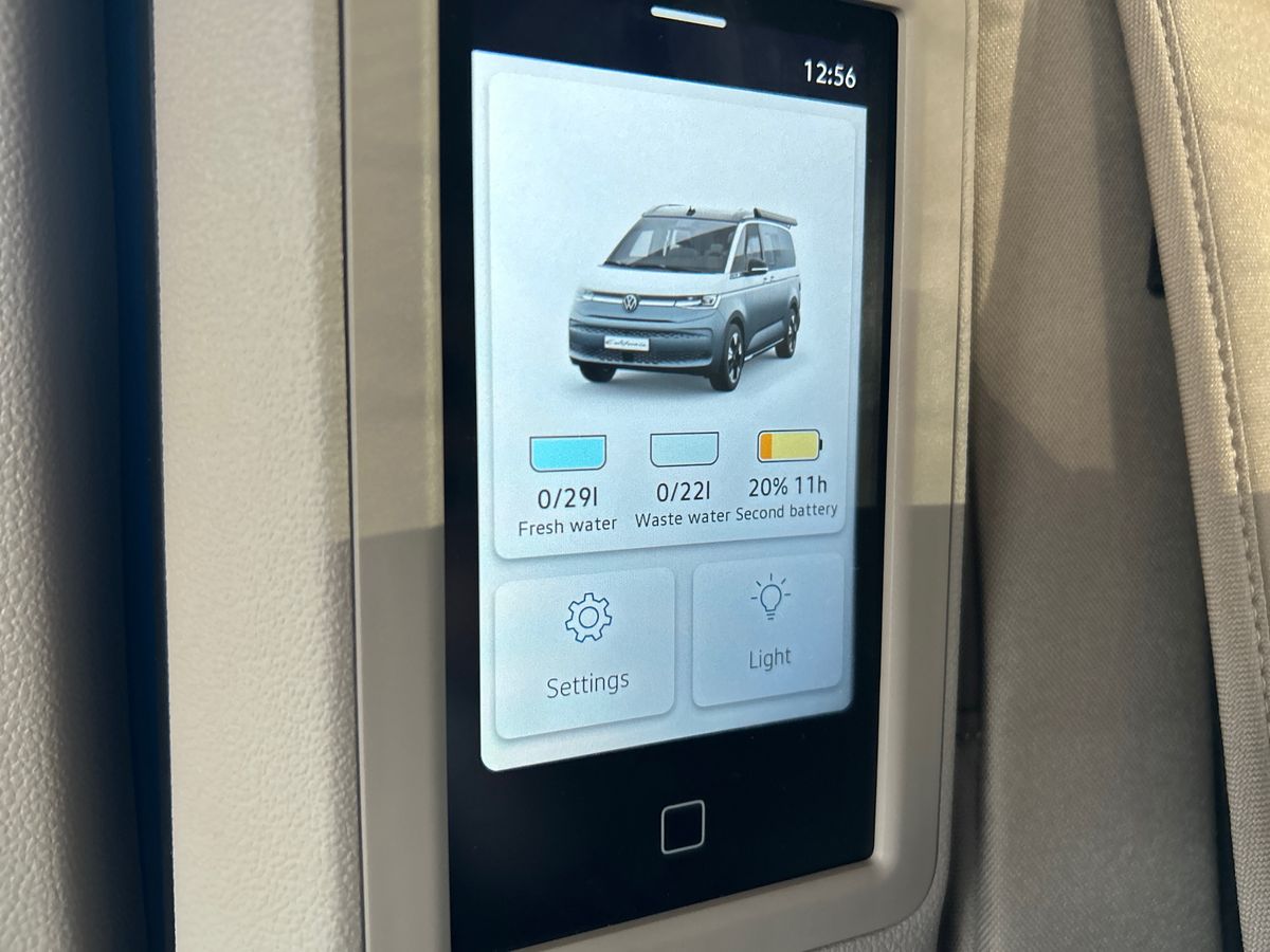 Volkswagen California Photo autoimg-f95b32b6ea5c2584b814e075c499d1f92b606fda.jpg