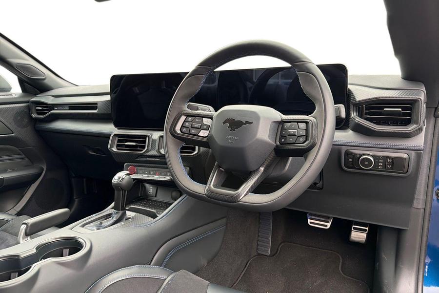 Ford MUSTANG Photo autoimg-f95c3223bc1d46868ec62c251c549d24c167e253.jpg