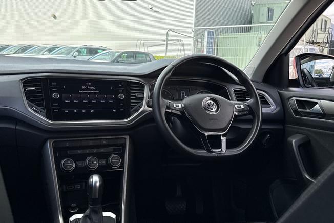Volkswagen T-Roc Photo 42