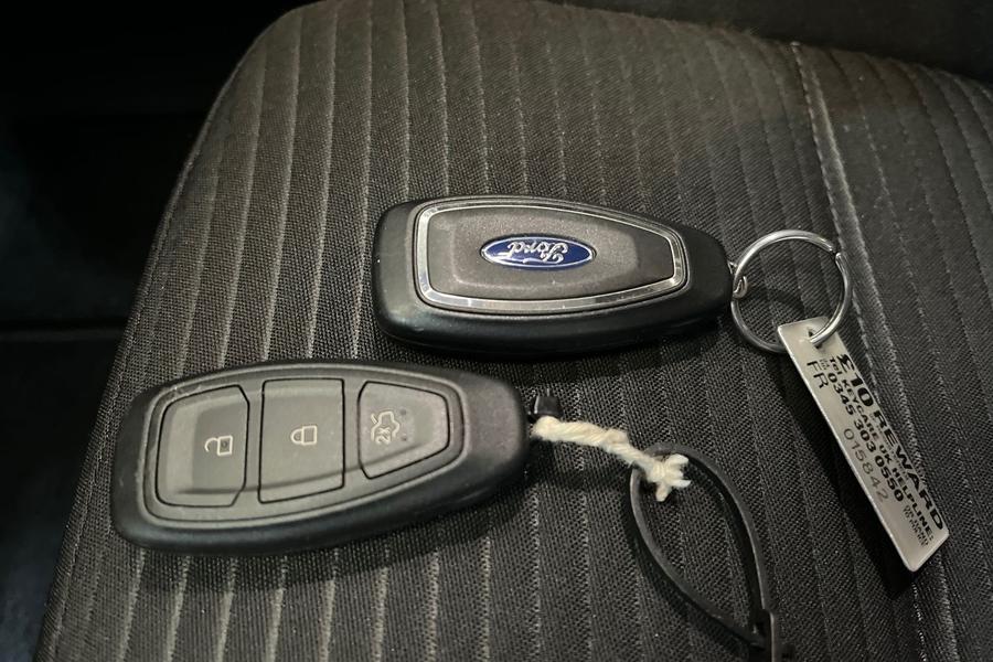Ford FOCUS Photo autoimg-f95dc6cfa365c67194022480c55c87262f9fbda7.jpg