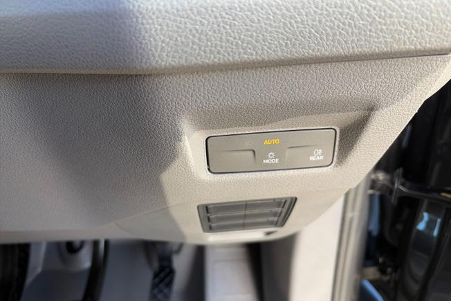 VOLKSWAGEN Crafter Photo 36