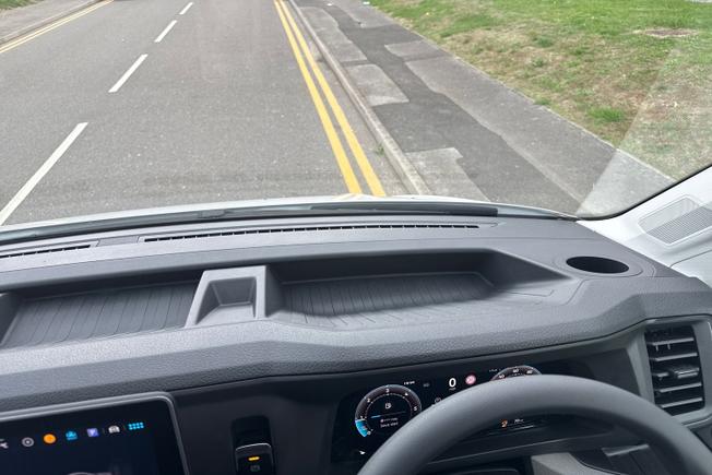 VOLKSWAGEN Crafter Photo 39