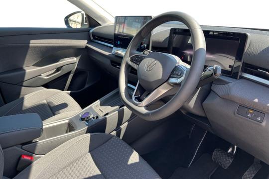 Volkswagen T-roc Photo autoimg-f9660272ad693ee7c69cd80b539ff8974a2e80d7.jpg