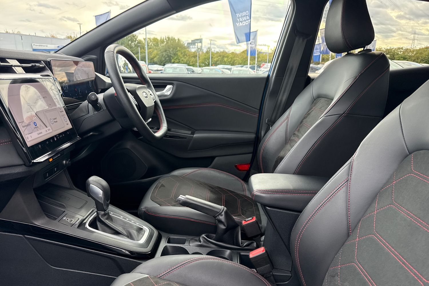 Ford PUMA Photo 18