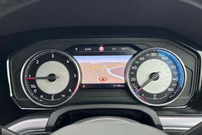 VOLKSWAGEN Touareg Photo 15