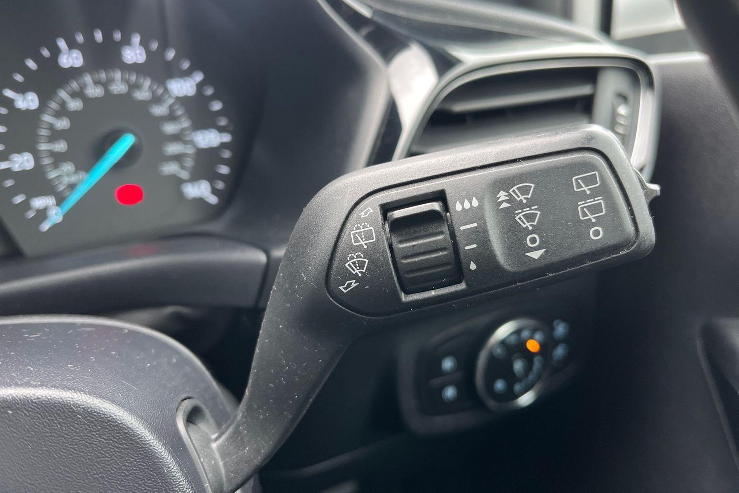 Ford Fiesta Photo 14
