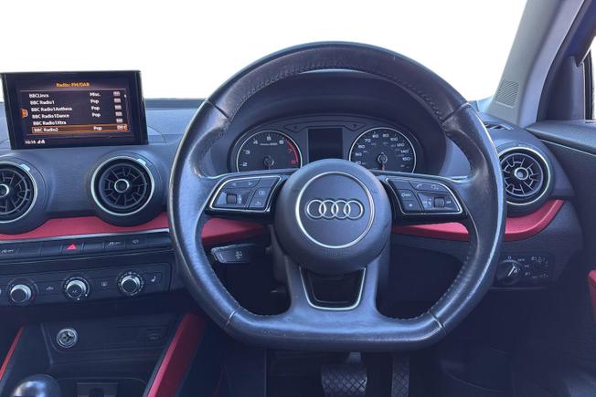 AUDI Q2 Photo 11