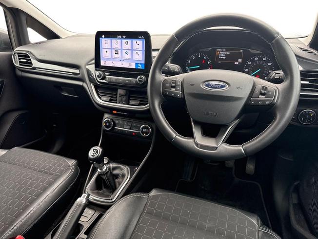 FORD Fiesta Photo 11