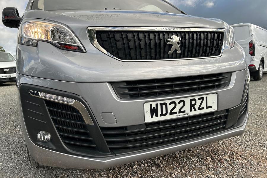 Peugeot TRAVELLER Photo autoimg-f972969626421a73bbf098a2f8887f24bf694d3e.jpg
