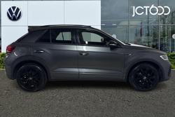 VOLKSWAGEN T-Roc Photo 4
