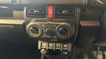 Suzuki Jimny Photo 11