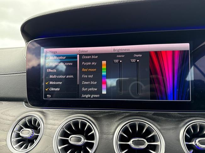 MERCEDES-BENZ E Class Photo 44