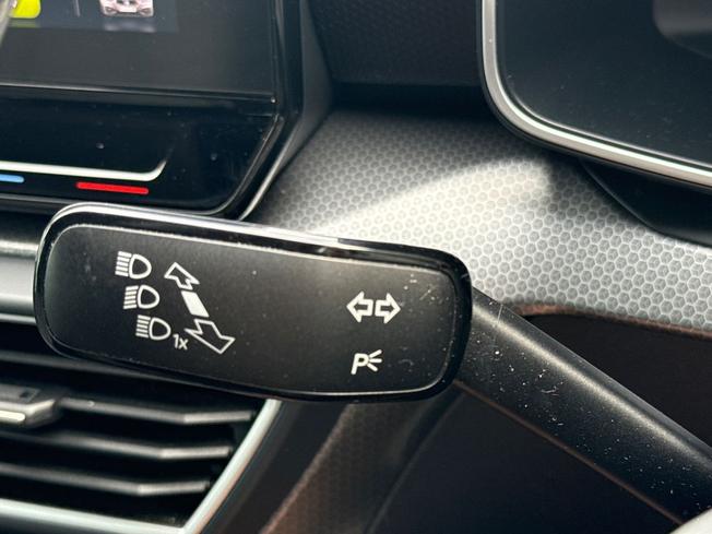 SEAT Leon Photo 52