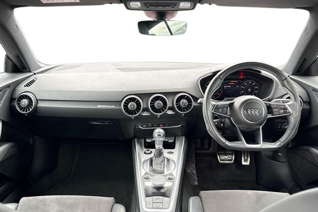 AUDI TT Photo 10