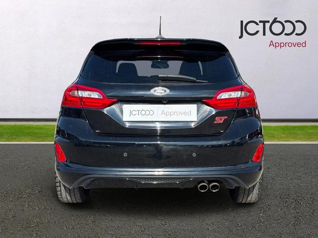 FORD Fiesta Photo 7