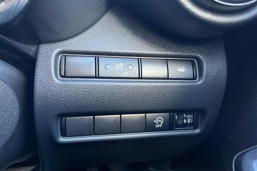 Nissan JUKE Photo autoimg-f97d487bdc36373852daffc3b51f613369780db5.jpg