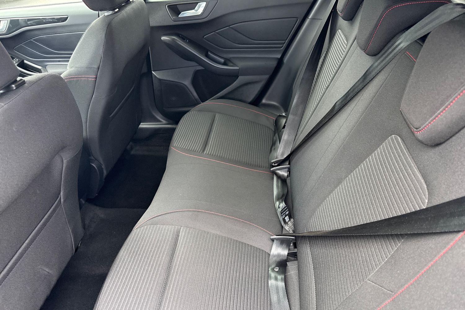 Ford FOCUS Photo 19