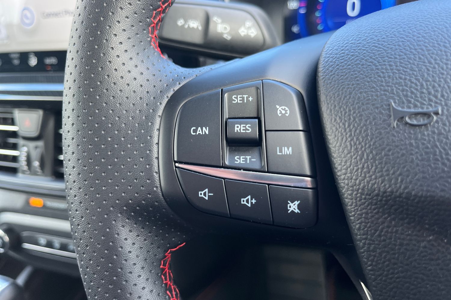 Ford FOCUS Photo 27