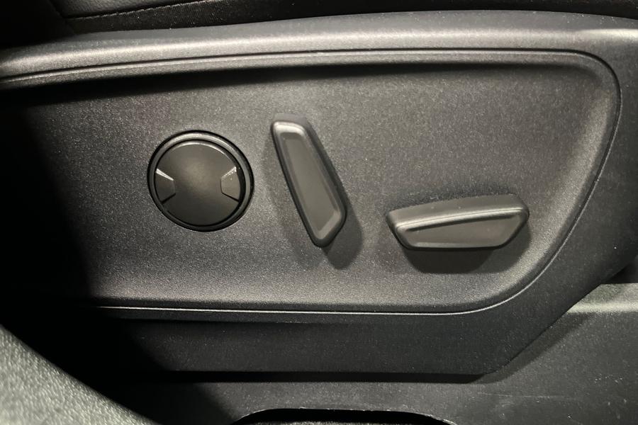 Ford KUGA Photo autoimg-f9800eed368a835240263bc631cb2f457aeff53b.jpg