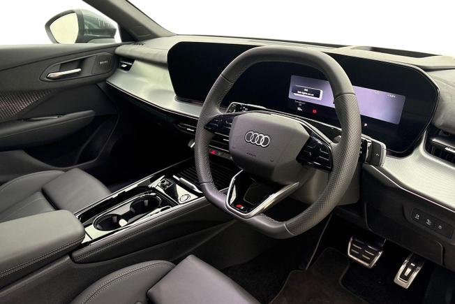 AUDI Q3 Photo 7