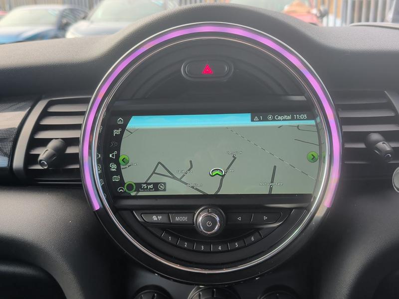 Used MINI Hatch YY68WFF 19