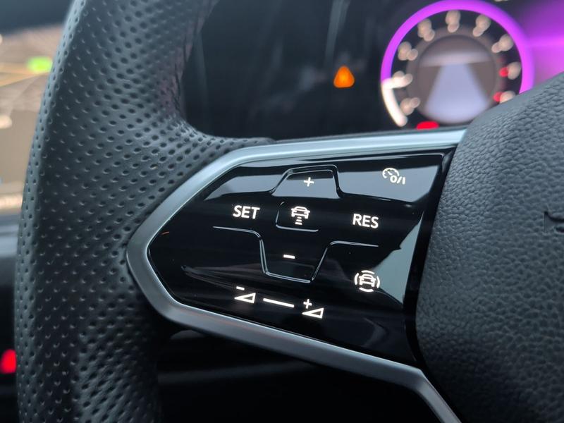 Used Volkswagen Golf NX71ULO 43