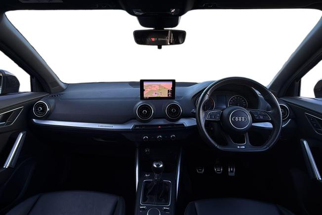 AUDI Q2 Photo 10